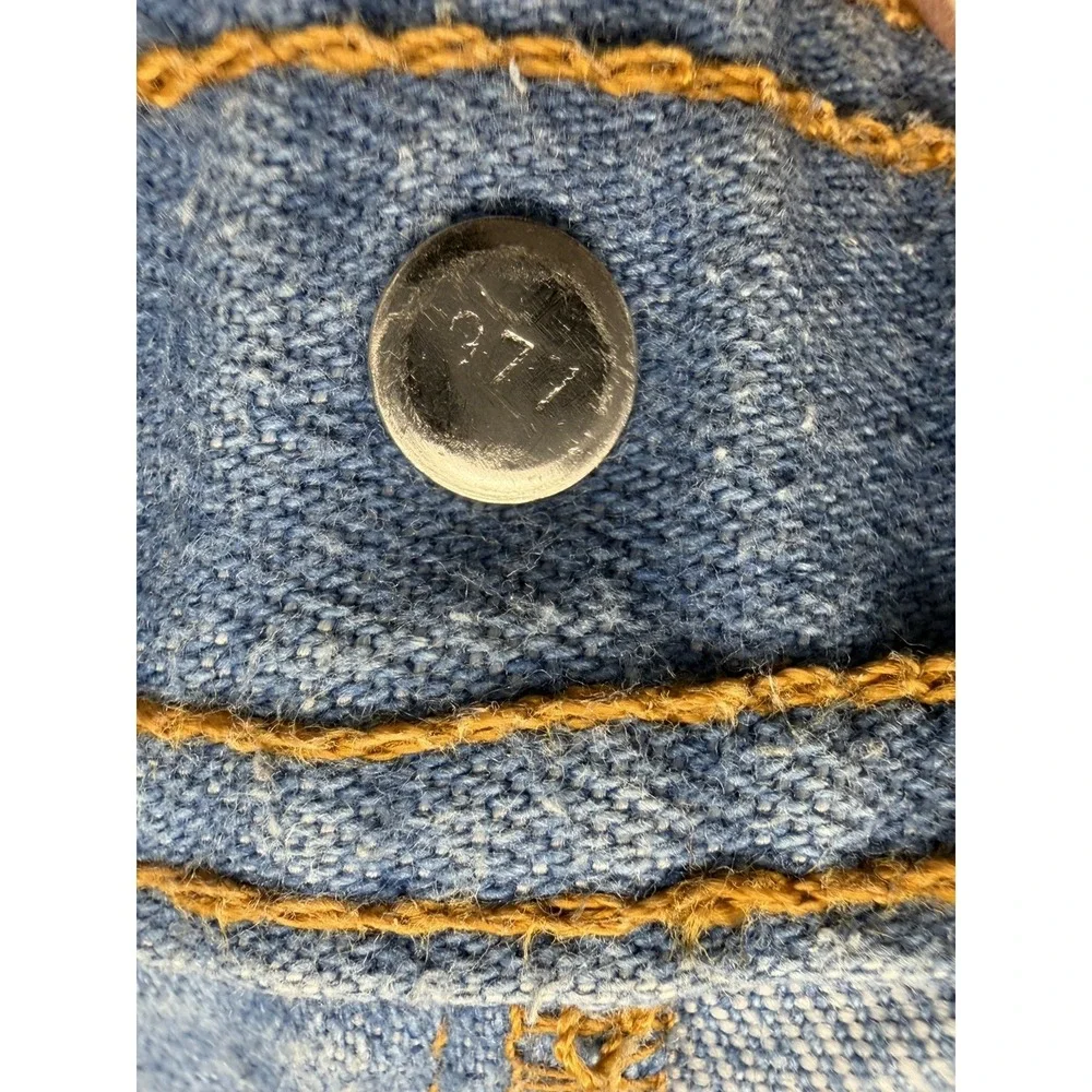 Levis 100% genuine